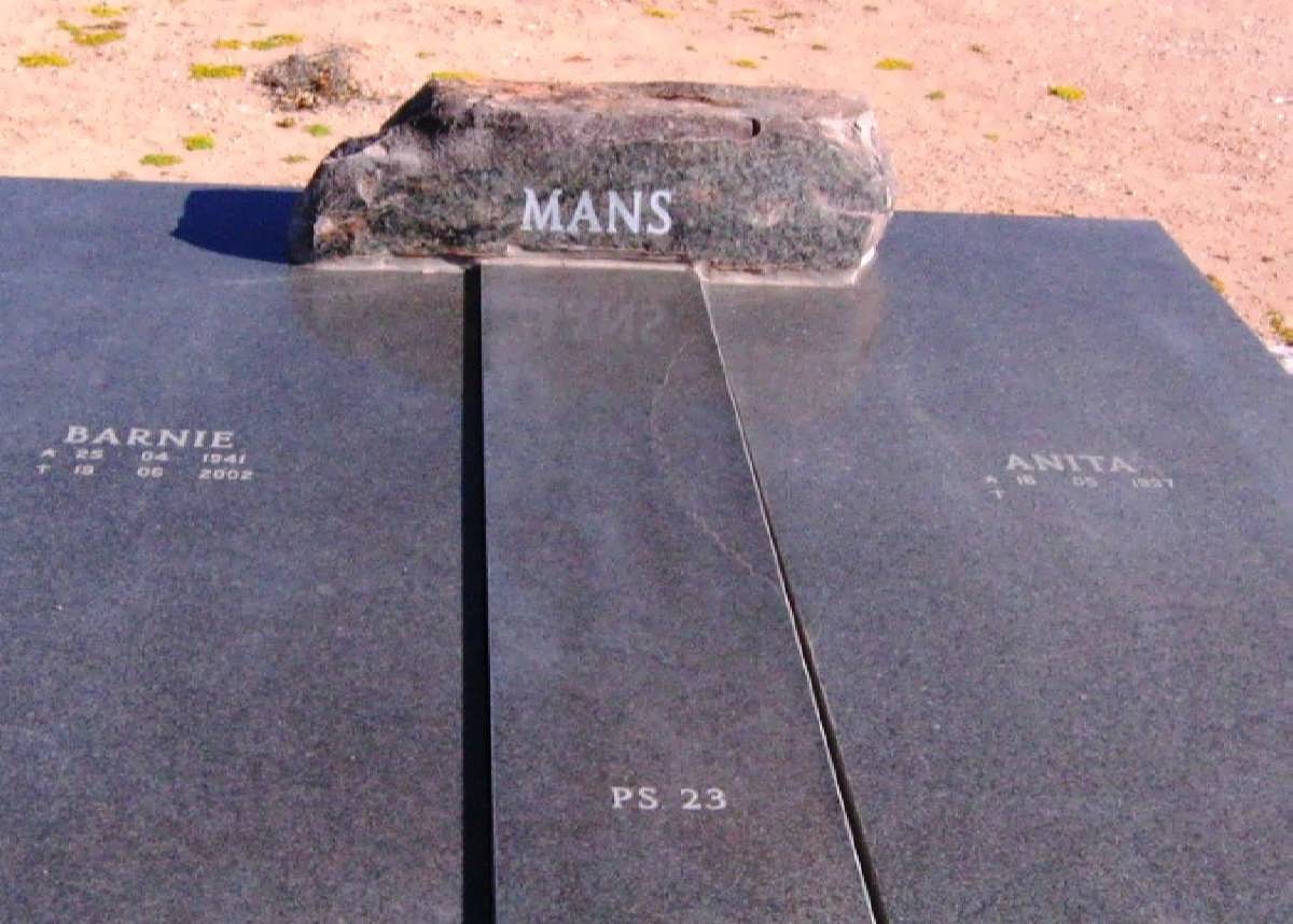 MANS Barnie 1941-2002 &amp; Anita 1937-