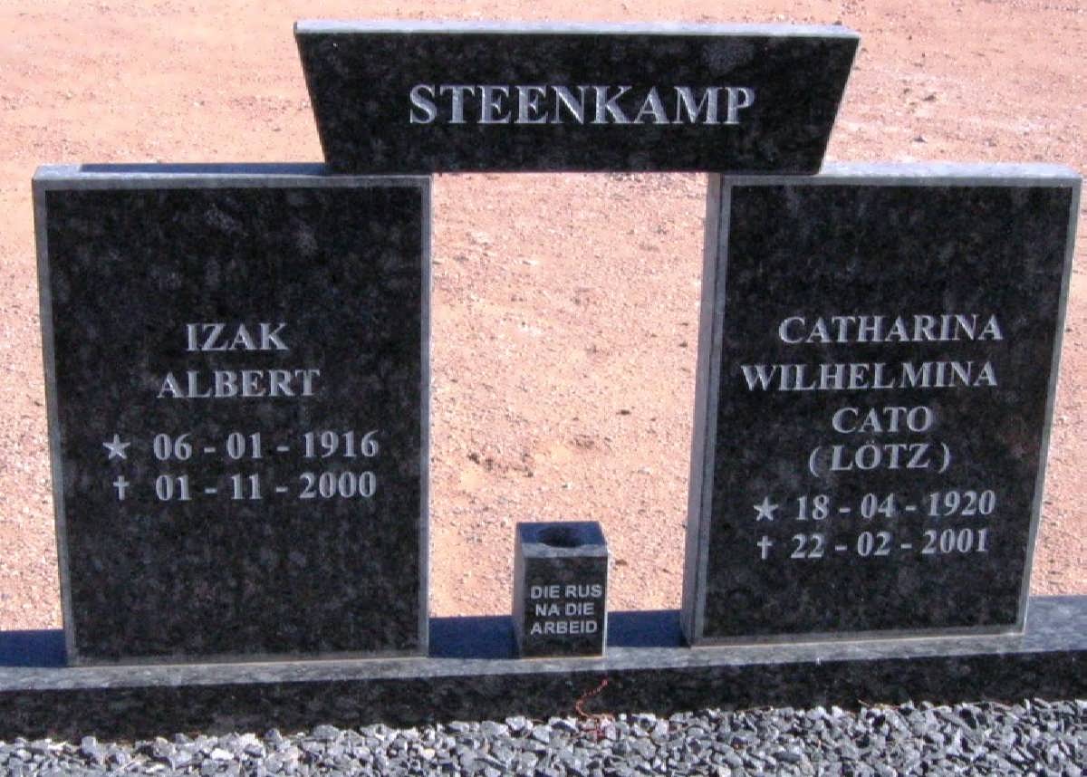 STEENKAMP Izak albert 1916-2000 &amp; Catharina Wilhelmina LOTZ 1920-2001