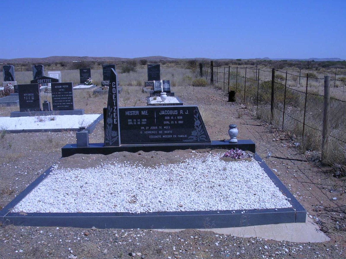 COETZEE Jacobus R.J. 1938-1982 &amp; Hester M.E. 1926-2001