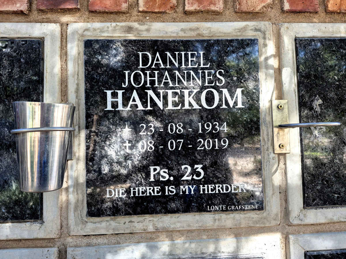 HANEKOM Daniel Johannes 1934-2019