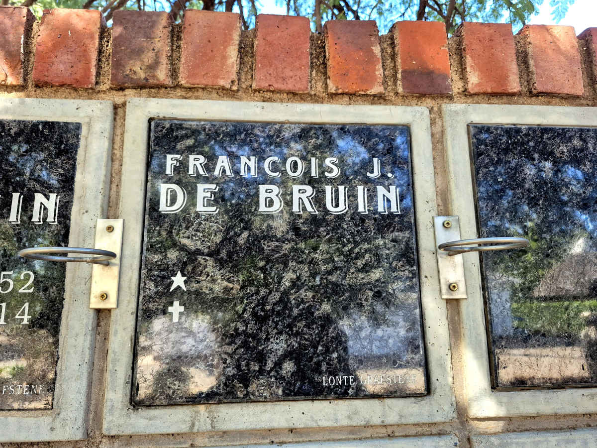 BRUIN Francois J., de