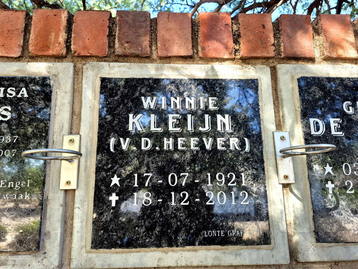 KLEIJN Winnie nee V.D. HEEVER 1921-2012