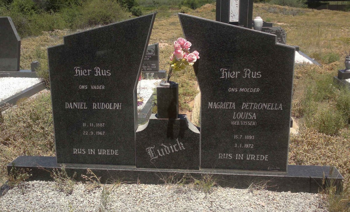 LUDICK Daniel Rudolph 1887-1967 &amp; Magrieta Petronella Louisa VISSER 1893-1972