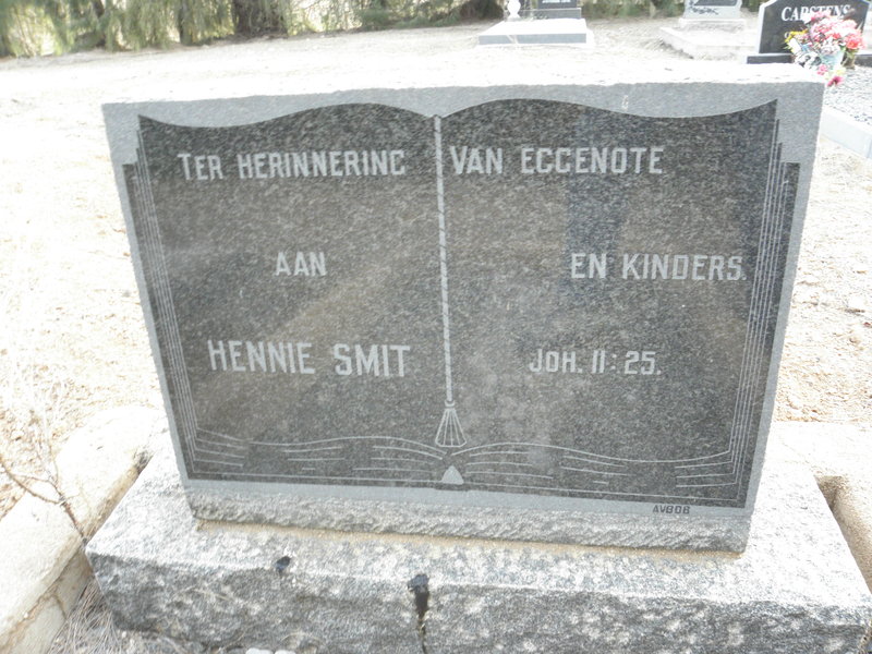 SMIT Hennie 