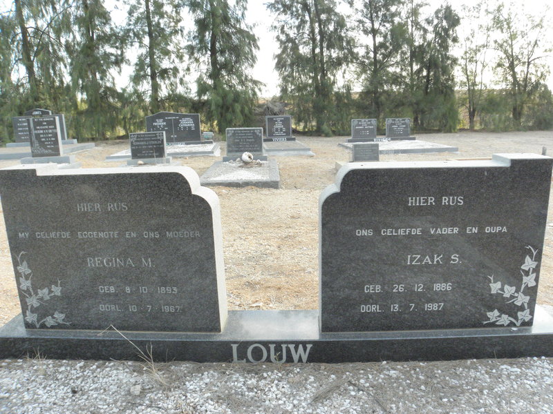LOUW Izak S. 1886-1987 &amp; Regina M. 1893-1967
