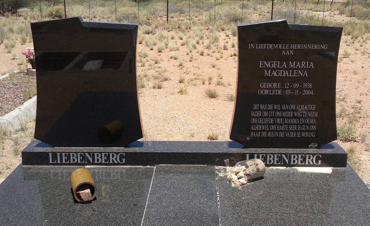 LIEBENBERG Engela Maria Magdalena 1938-2004
