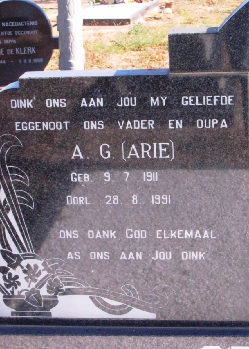 OBERHOLSTER A.G. 1911-1991 &amp; Petronella 1909-1992