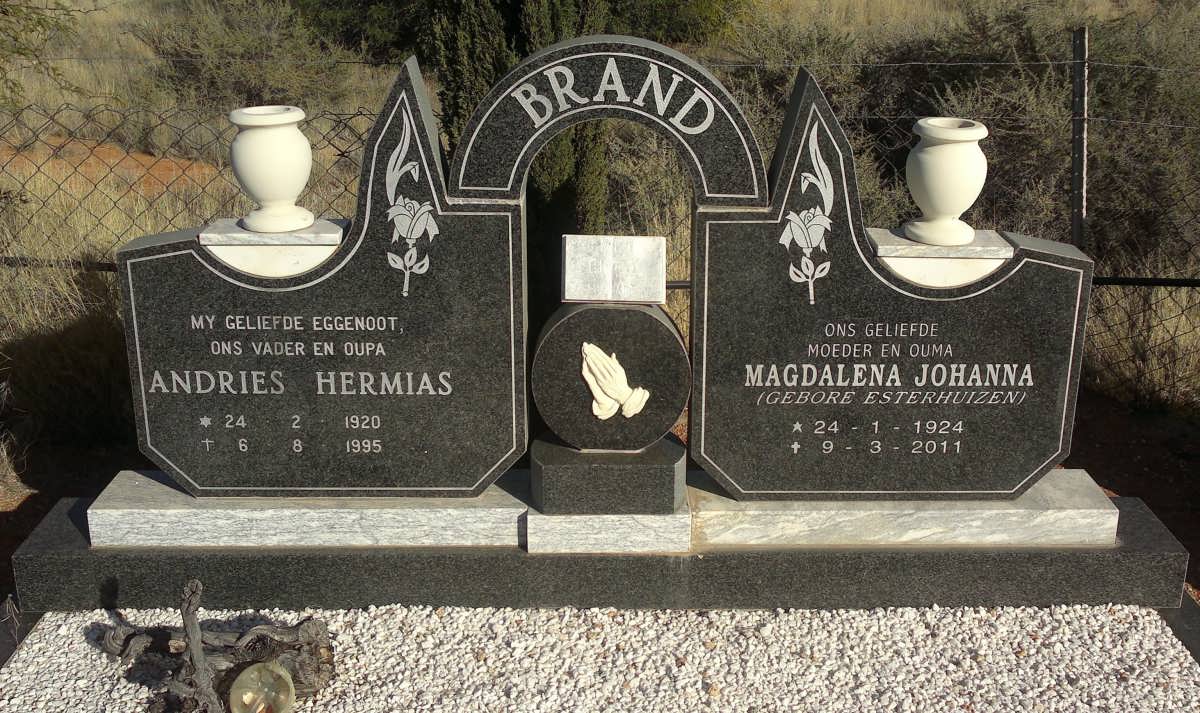 BRAND Andries Hermias 1920-1995 &amp; Magdalena Johanna ESTERHUIZEN 1924-2011