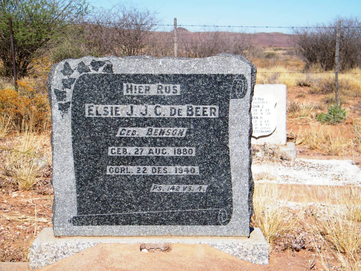 BEER Elsie J.J.C., de 1880-1940