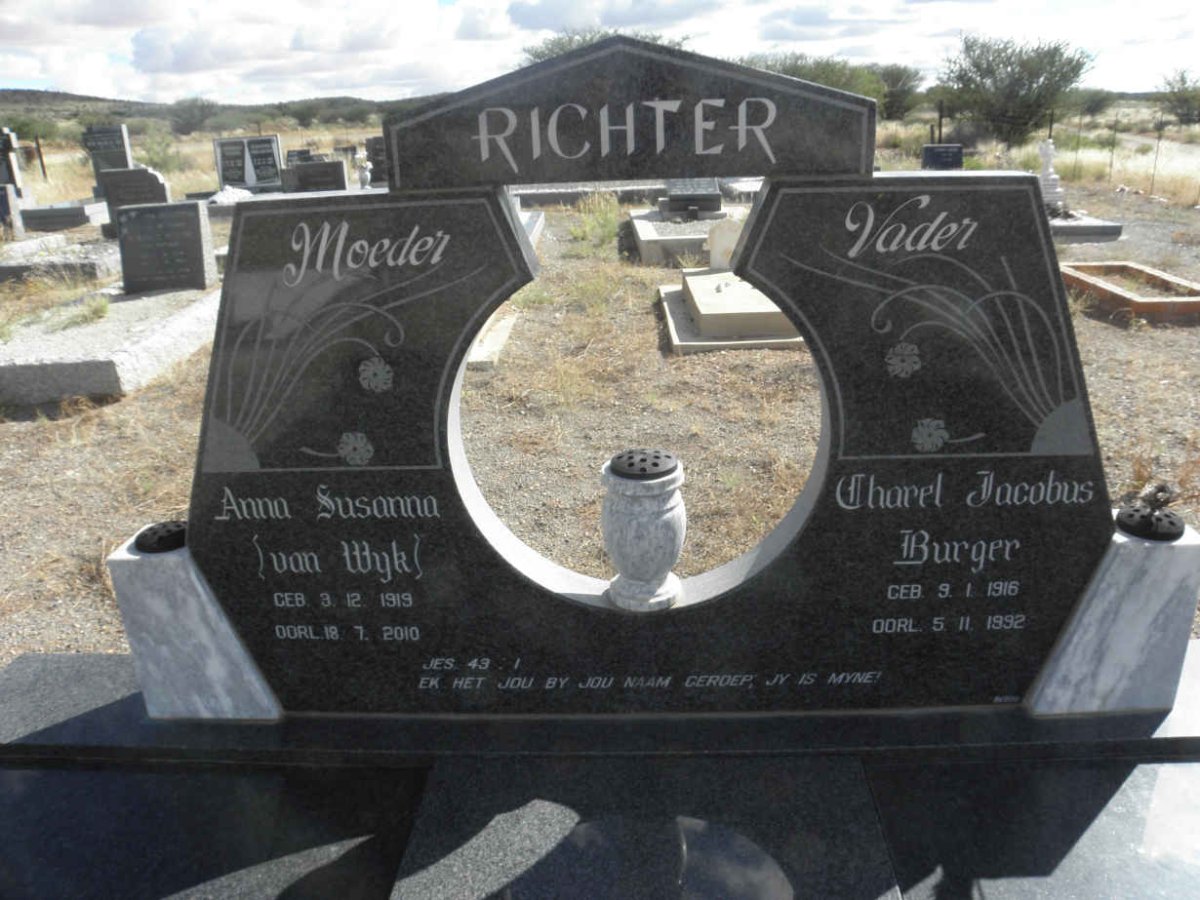 RICHTER Charel Jacobus Burger 1916-1992 &amp; Anna Susanna VAN WYK 1919-2010