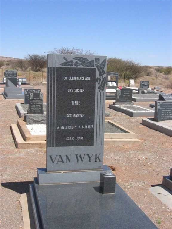 WYK Tienie, van née RICHTER 1912-1977