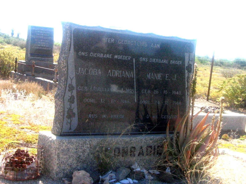 CONRADIE Jacoba Adriana nee JORDAAN 1895-1966 :: CONRADIE Manie E.J. 1940-1966