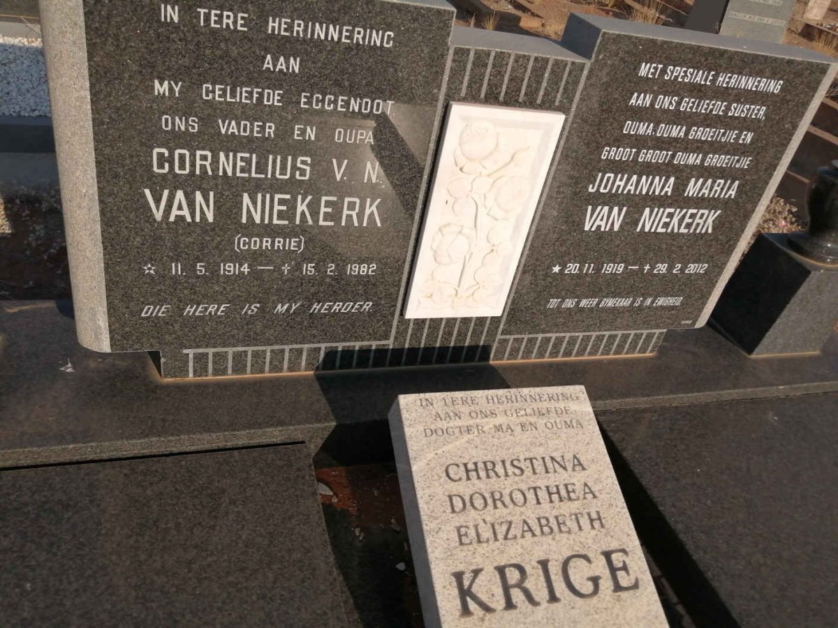 NIEKERK Cornelius V.N., van 1914-1982 &amp; Johanna Maria 1919-2012 :: KRIGE Christina Dorothea Elizabeth 1941-2006