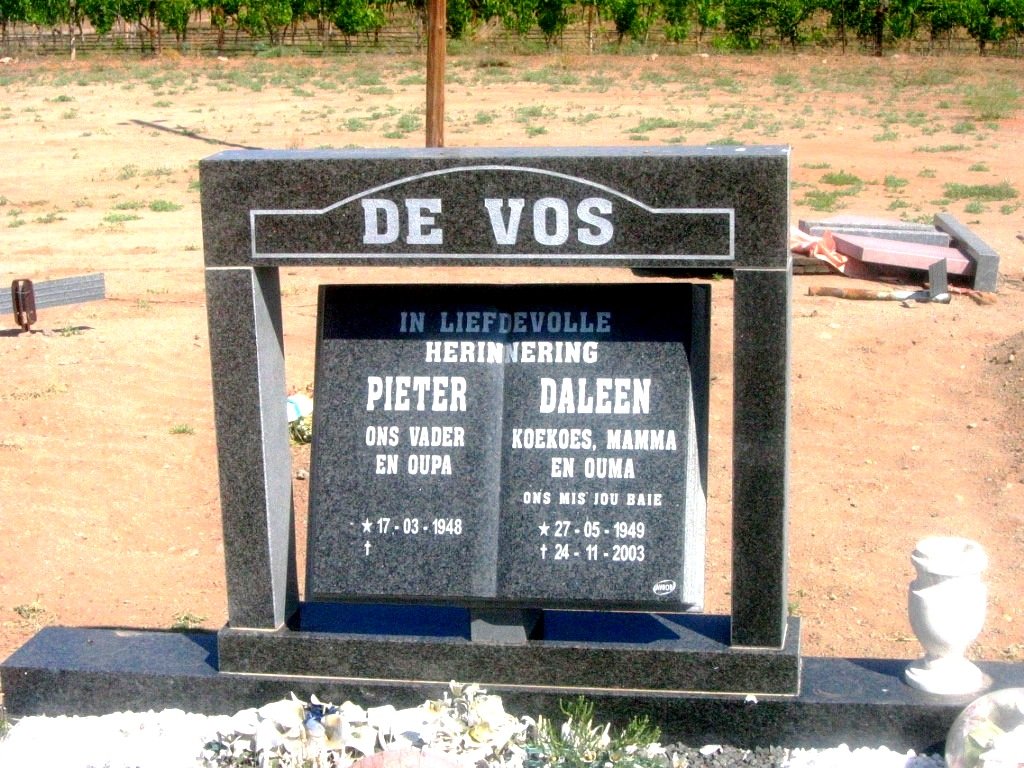 VOS Pieter de, 1948-  &amp; Daleen 1949-2003