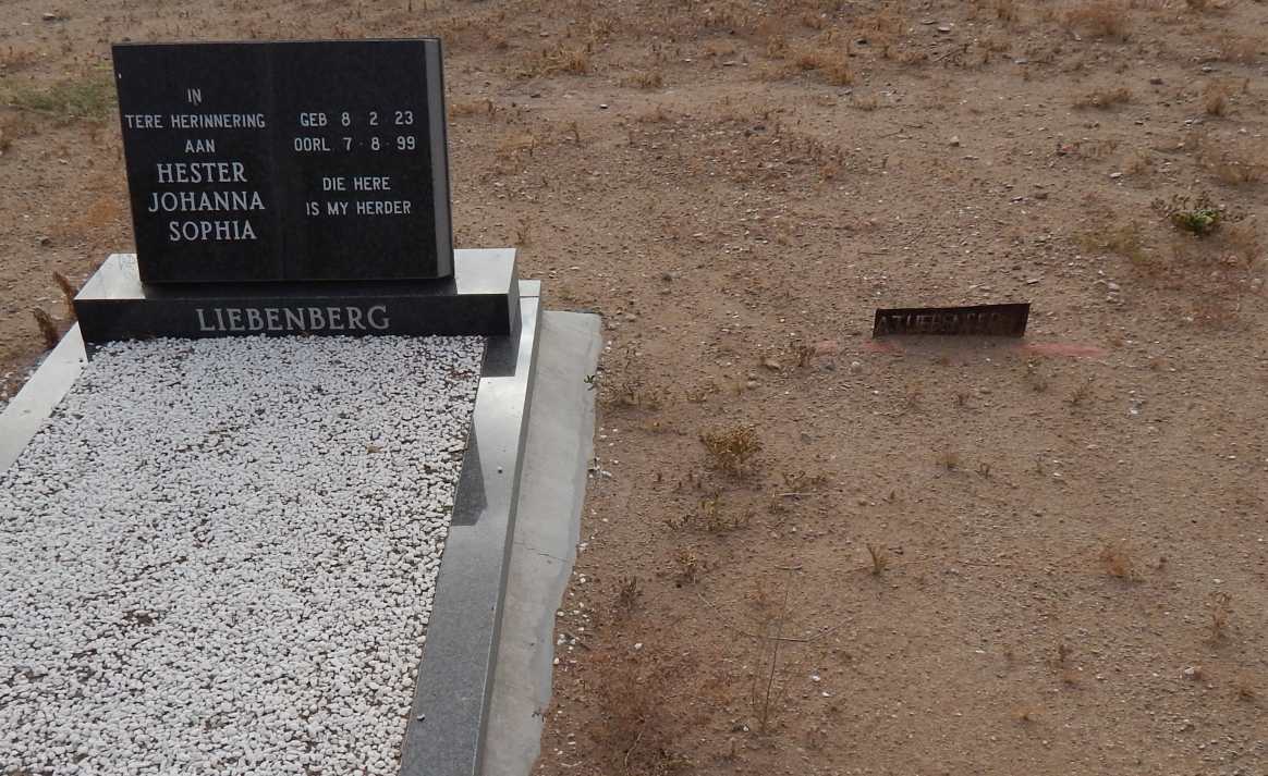 LIEBENBERG Hester Johanna Sophia 1923-1999 :: LIEBENBERG A.J.