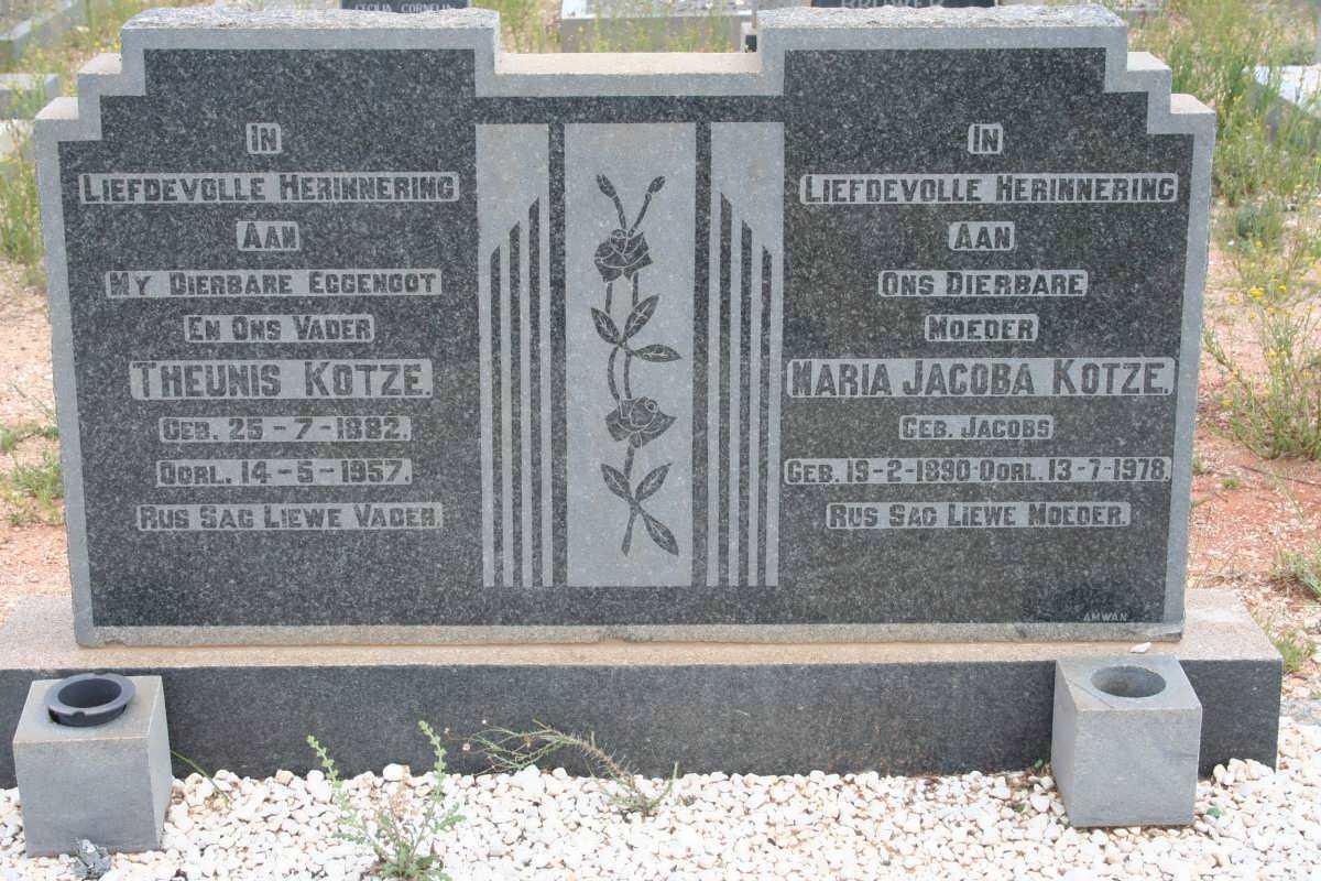 KOTZE Theunis 1882-1957 &amp; Maria Jacoba JACOBS 1890-1978