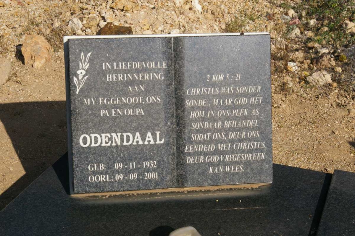LUDWICK Odendaal 1932-2001 &amp; Sannie 1929-2014