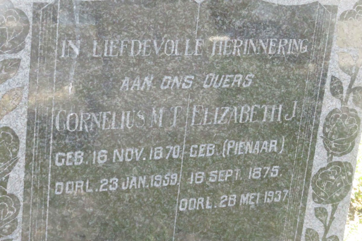 OOSTHUIZEN Cornelius M.T. 1870-1959 &amp; Elizabeth J. PIENAAR 1875-1937