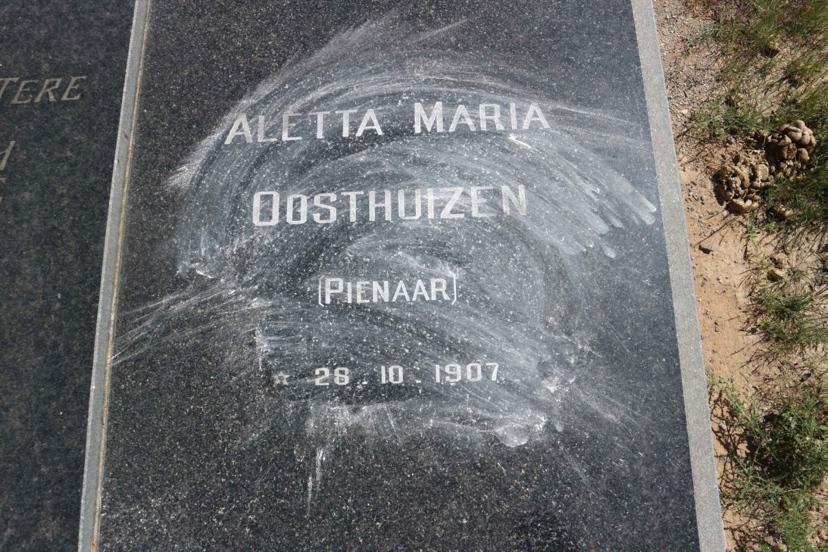 OOSTHUIZEN Barend Frederick 1909-1976 &amp; Aletta Maria PIENAAR 1907-