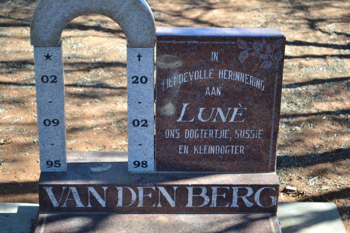 BERG Lune, van den 1995-1998