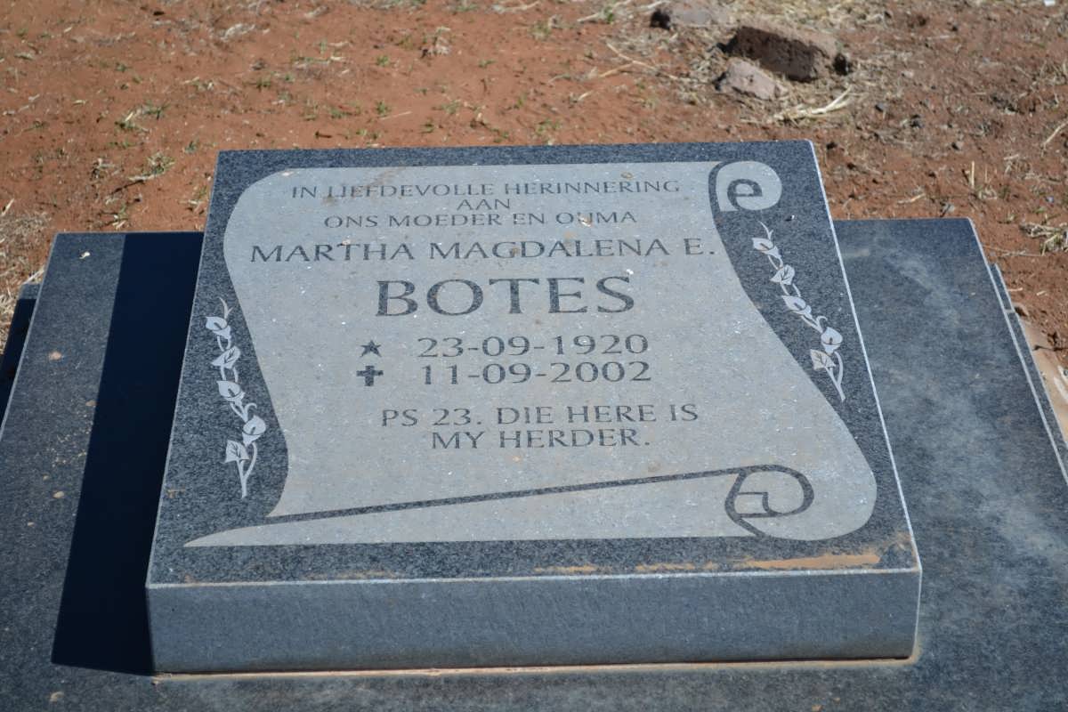 BOTES Martha Magdalena E. 1920-2002