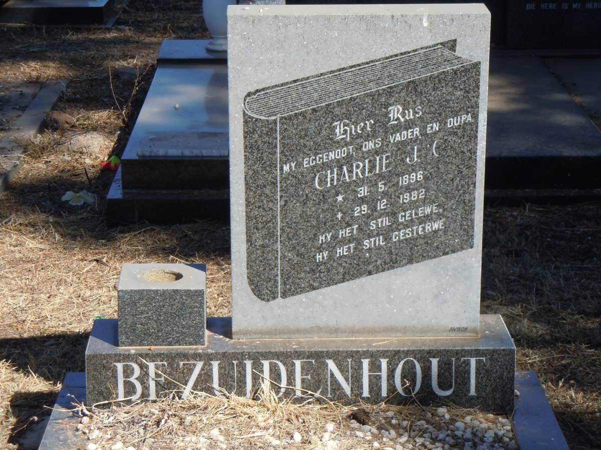 BEZUIDENHOUT Charlie J.C. 1896-1982