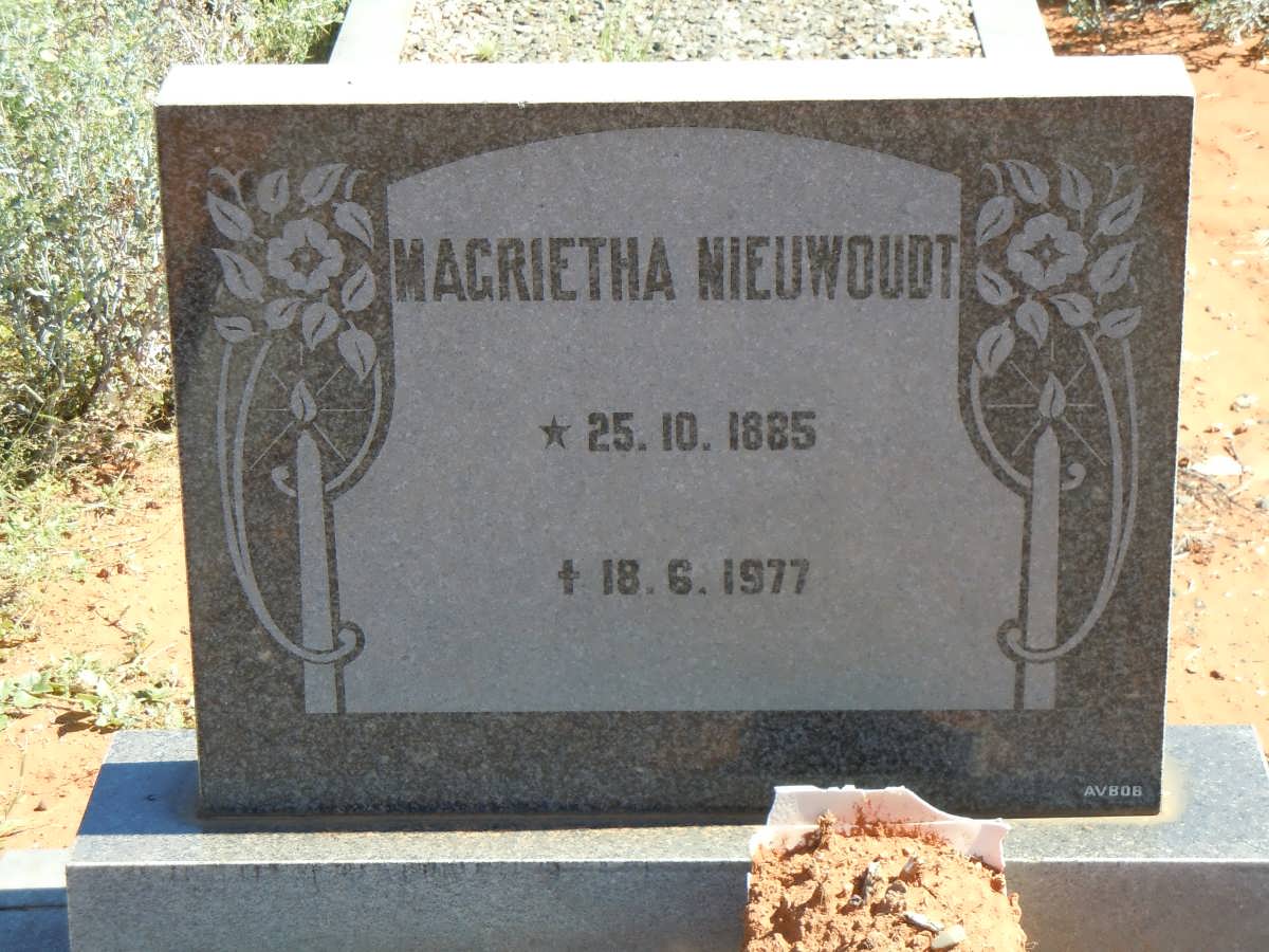 NIEUWOUDT Magrietha 1885-1977