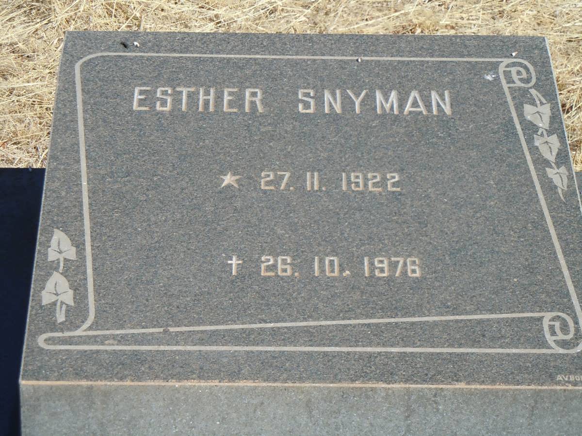 SNYMAN Esther 1922-1976