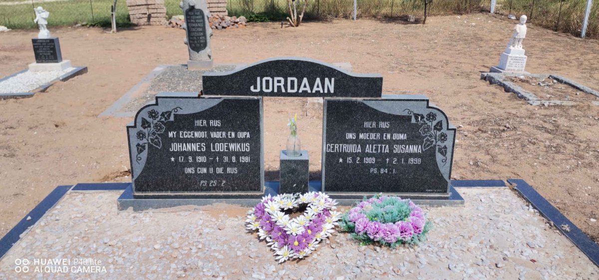 JORDAAN Johannes Lodewikus 1910-1981 &amp; Gertruida Aletta Susanna 1909-1998