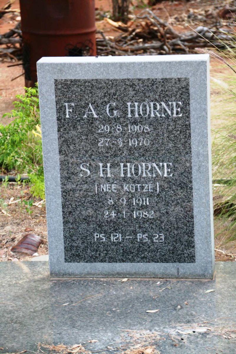 HORNE F.A.G. 1908-1970 &amp; S.H. nee KOTZE 1911-1982
