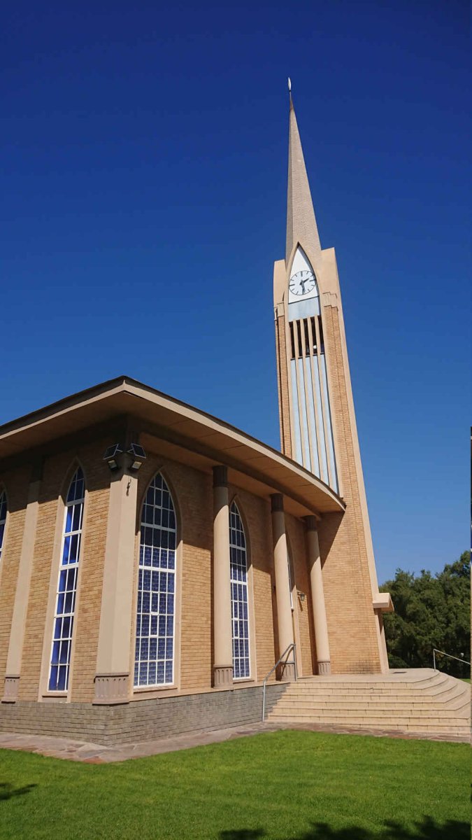 1. Oorsig van Kerk / Overview of Church