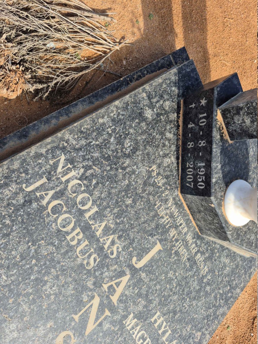 RENSBURG Nicolaas Jacobus, Janse van 1950-2007 & Hyla Magdalena 1953-2010_2