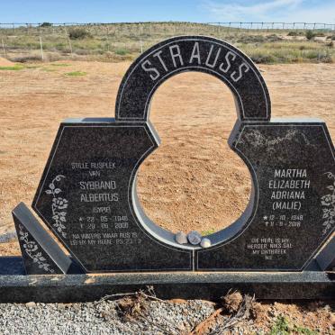 STRAUSS Sybrand Albertus 1948-2008 & Martha Elizabeth Adriana 1948-2018