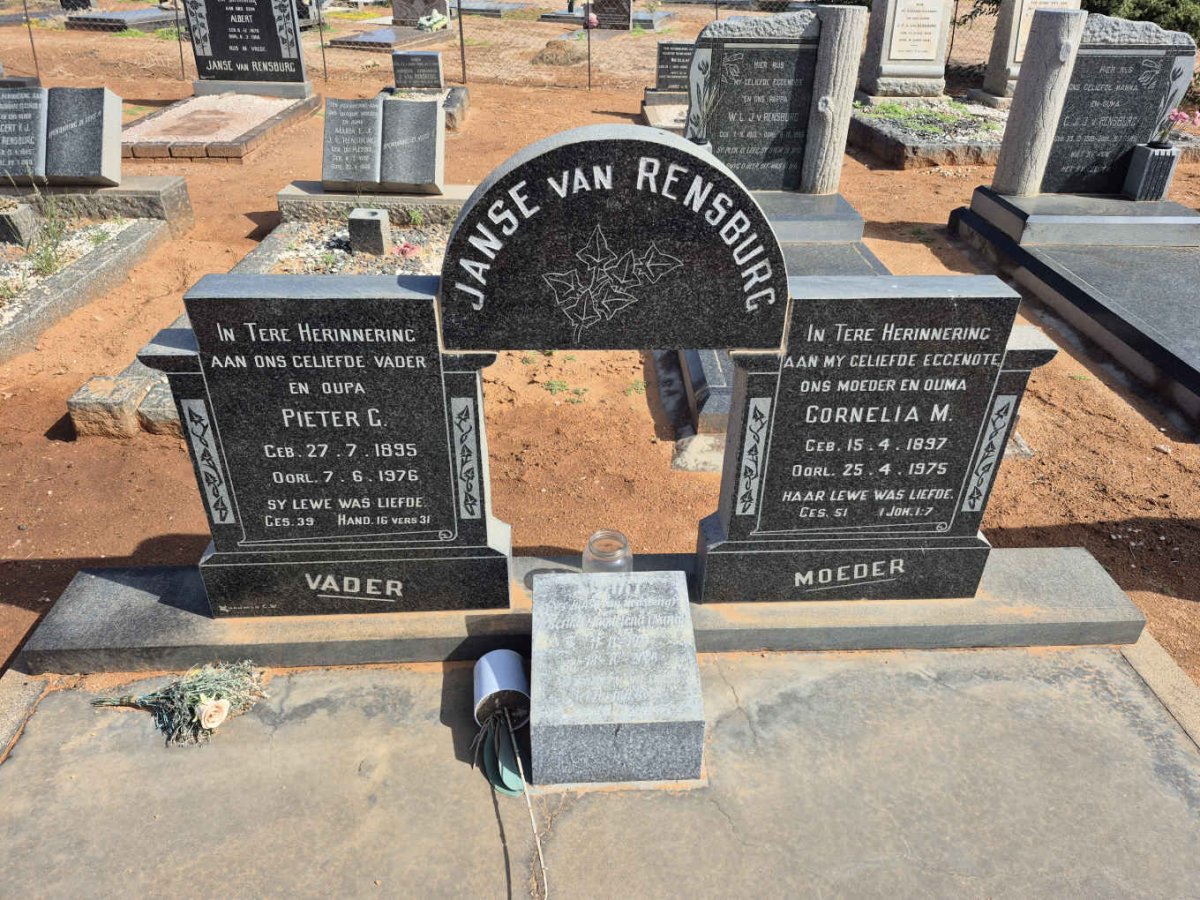 RENSBURG Pieter G., Janse van 1895-1976 & Cornelia M. 1897-1975 :: SWART Dederika Magdalena nee JANSE VAN RENSBURG 1921-2006_1