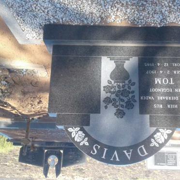 DAVIS Tom 1907-1985