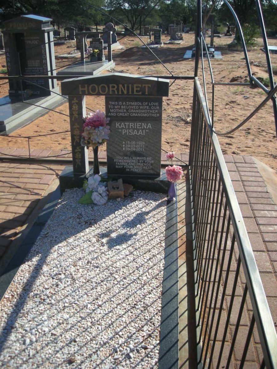 HOORNIET Katriena 1929-2011