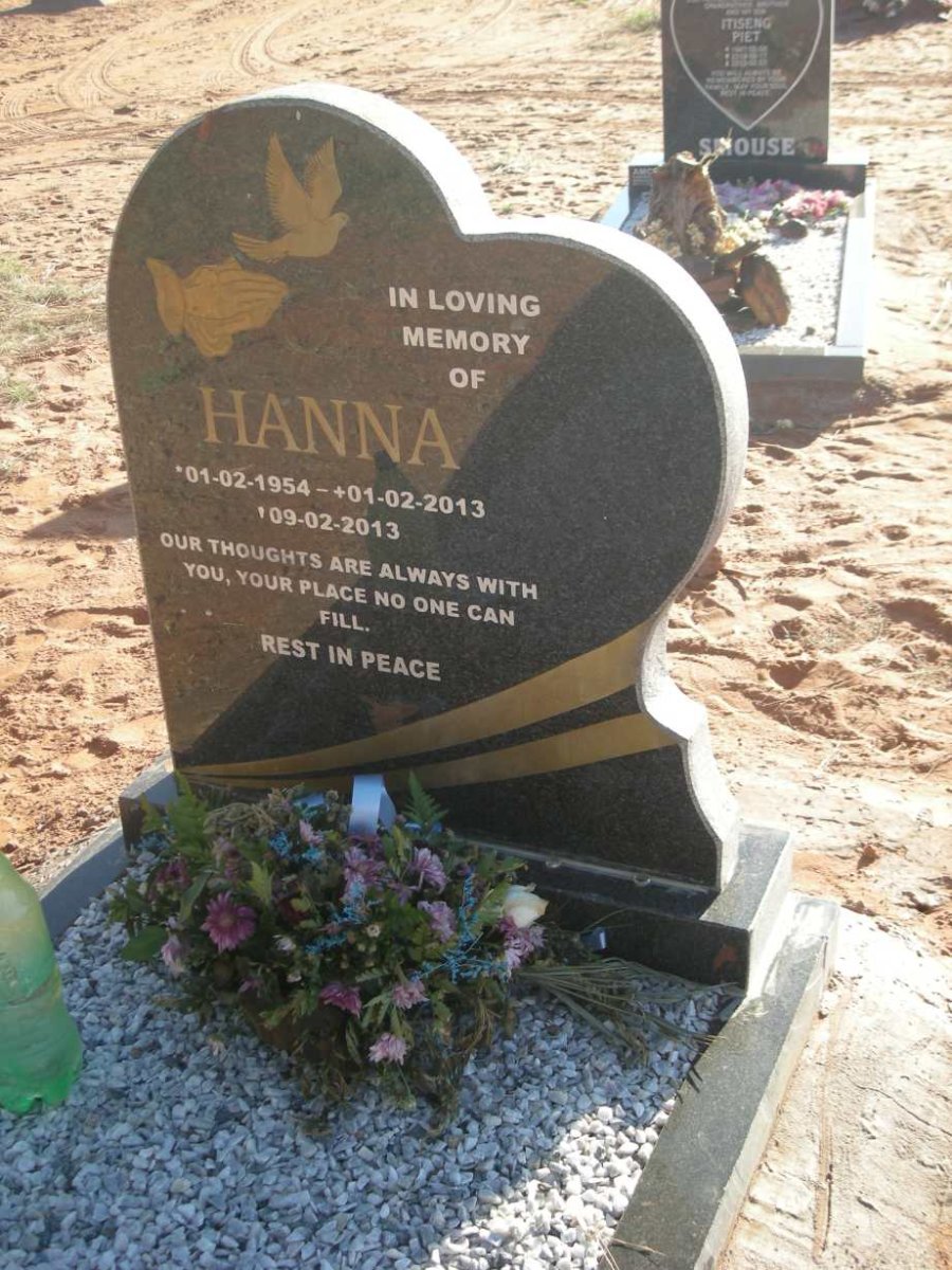 KOORNAAR Hanna 1954-2013