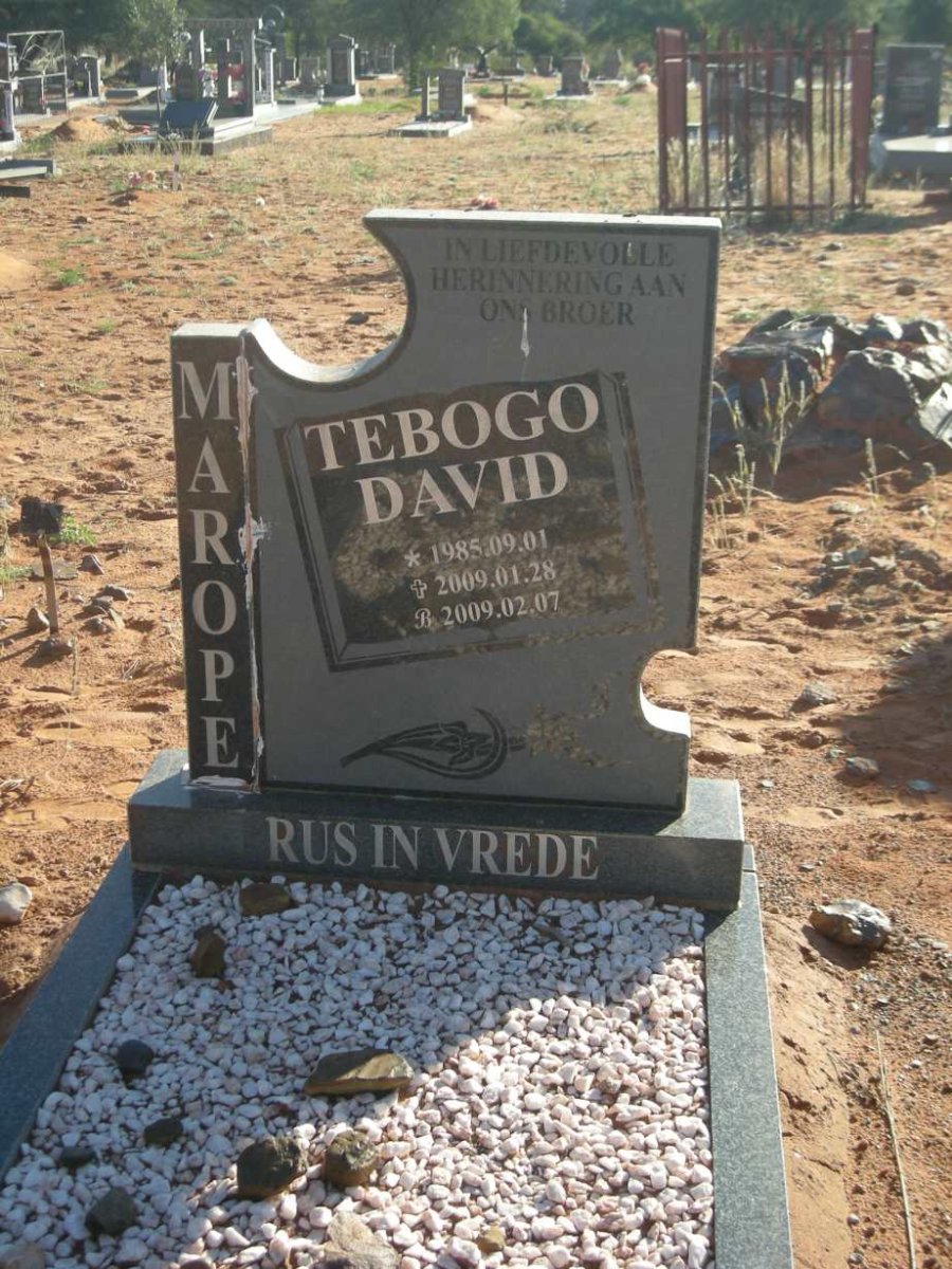 MAROPE Tebogo David 1985-2009