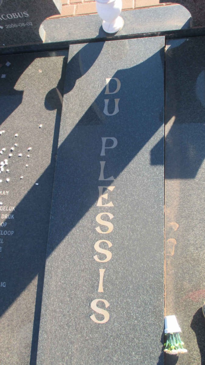 PLESSIS Willem Jacobus, du 1946-2006 &amp; Marie