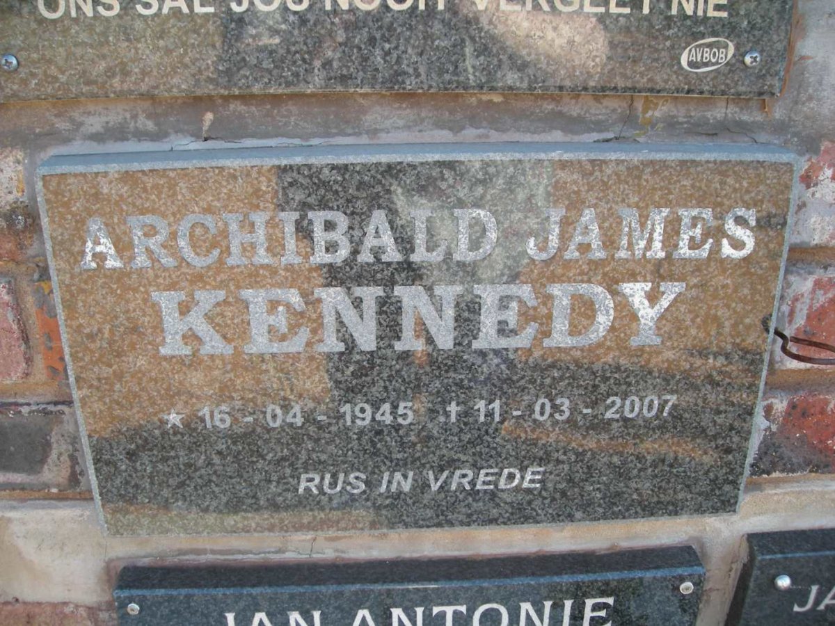 KENNEDY Archibald James 1945-2007