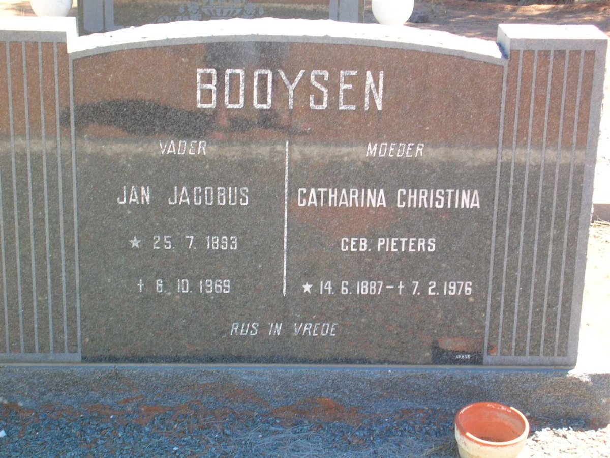 BOOYSEN Jan Jacobus 1893-1969 &amp; Catharina Christina PIETERS 1887-1976