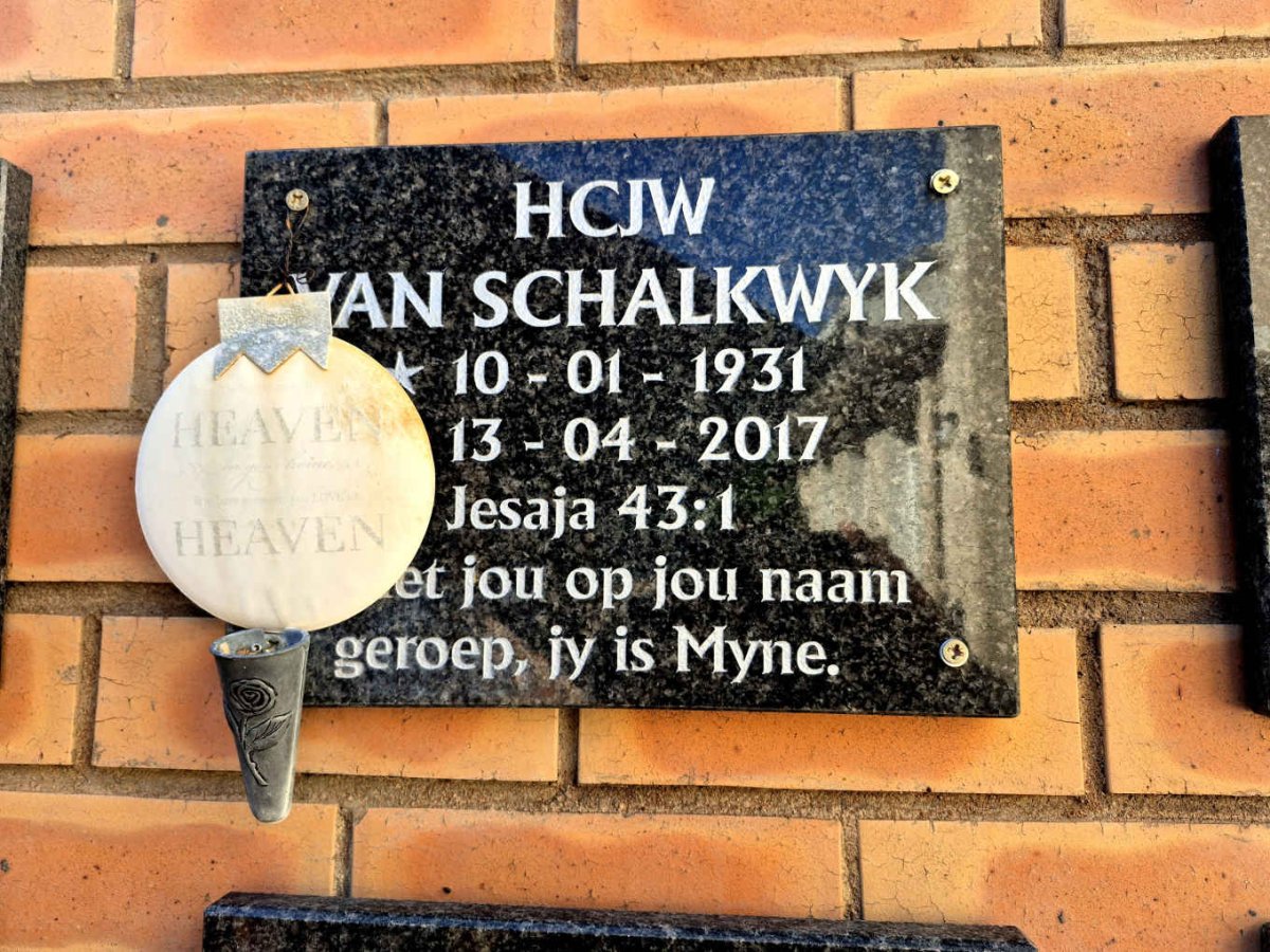 SCHALWYK H.C.J.W., van 1931-2017