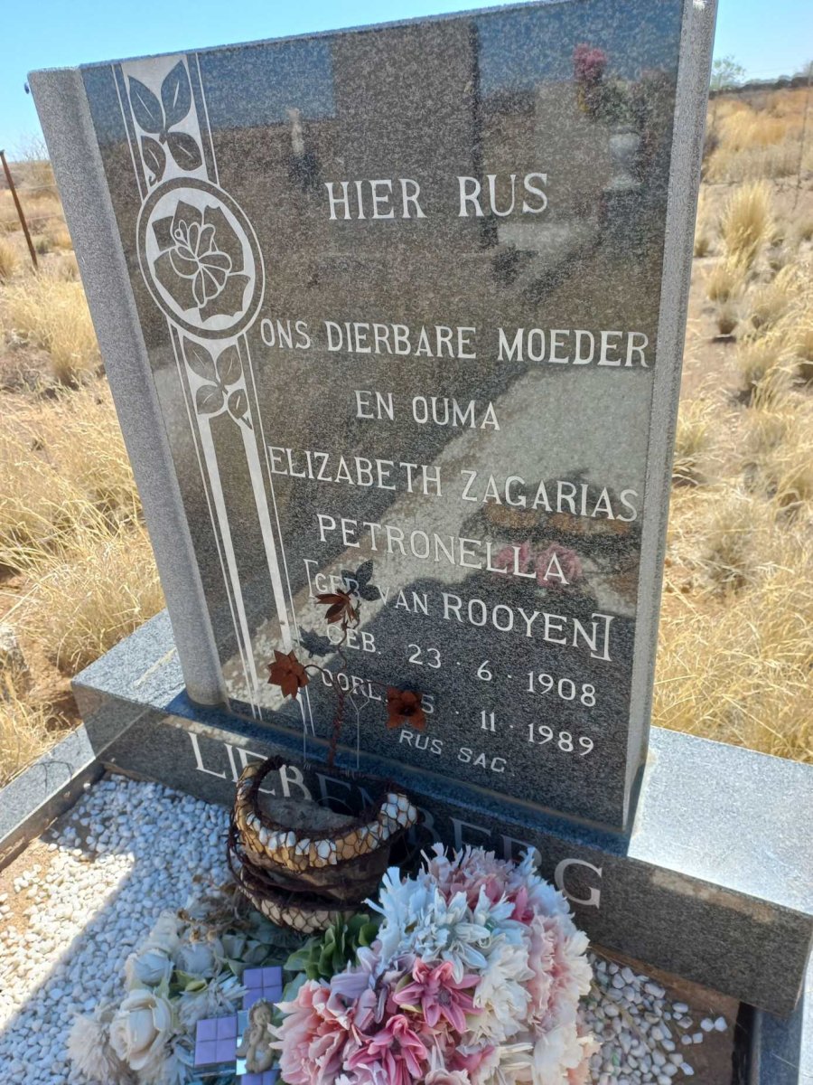 LIEBENBERG Elizabeth Zagarias Petronella nee VAN ROOYEN 1908-1989