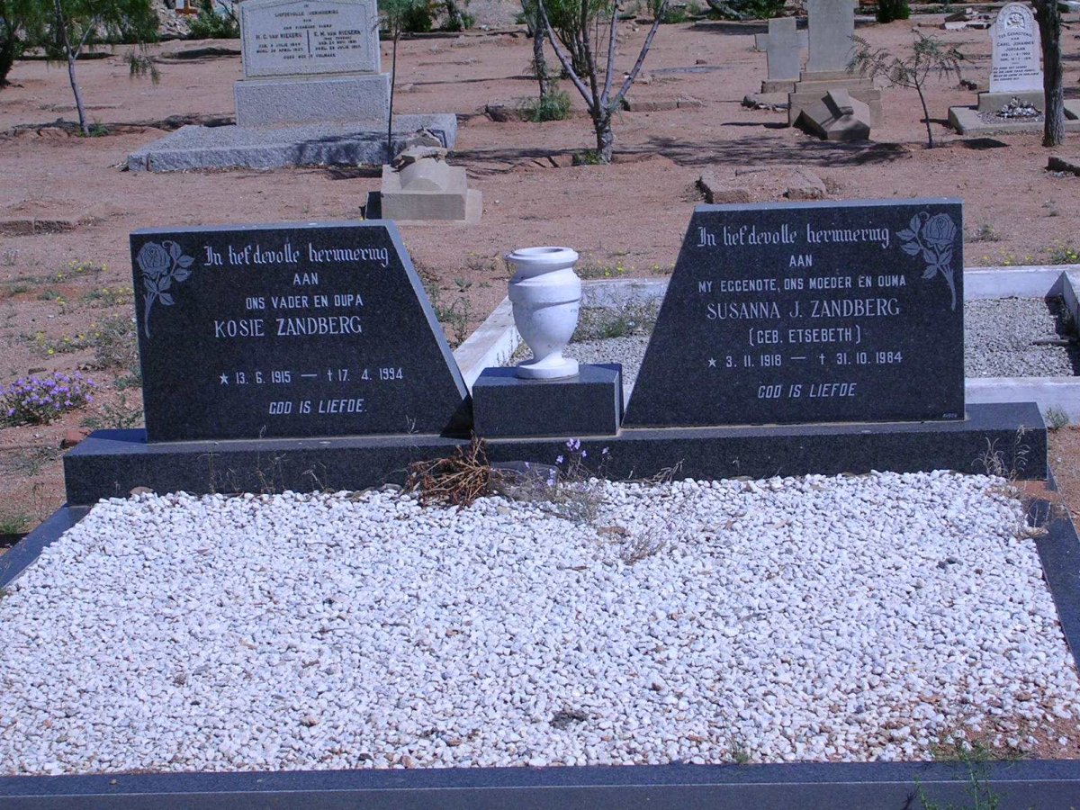 ZANDBERG Kosie 1915-1994 &amp; Susanna J. ETSEBETH 1918-1984
