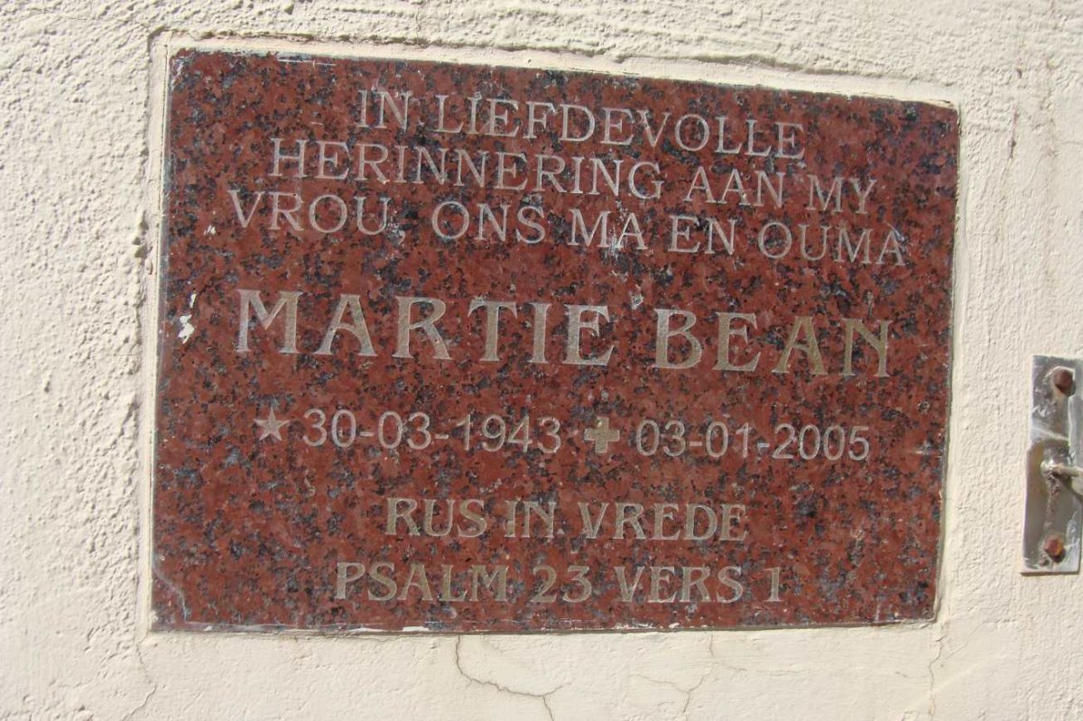 BEAN Martie 1943-2005