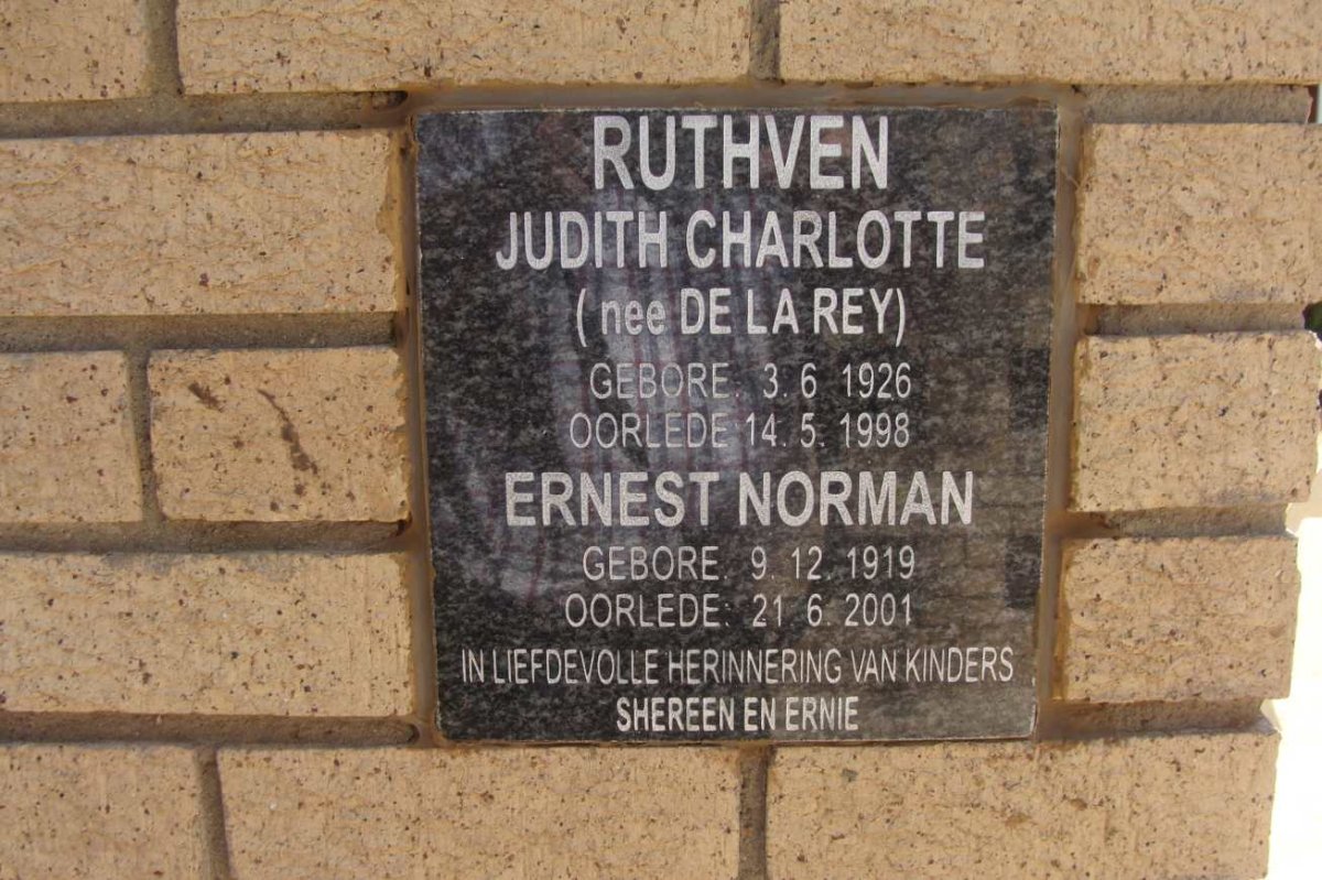 RUTHVEN Ernest Norman 1919-2001 &amp; Judith Charlotte DE LA REY 1926-1998