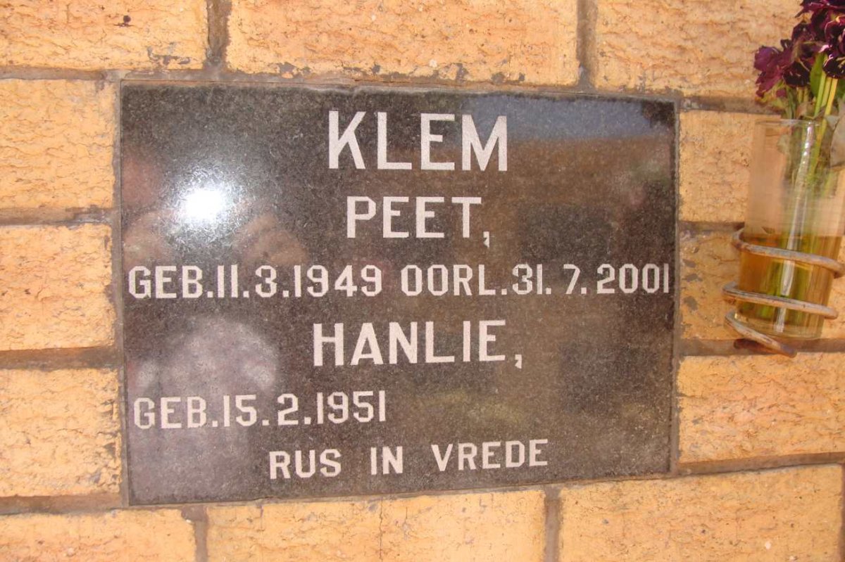 KLEM Peet 1949-2001 &amp; Hanlie 1951-