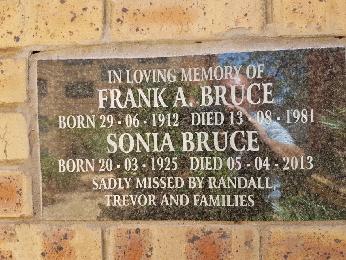 BRUCE Frank A. 1912-1981 &amp; Sonia 1925-2013