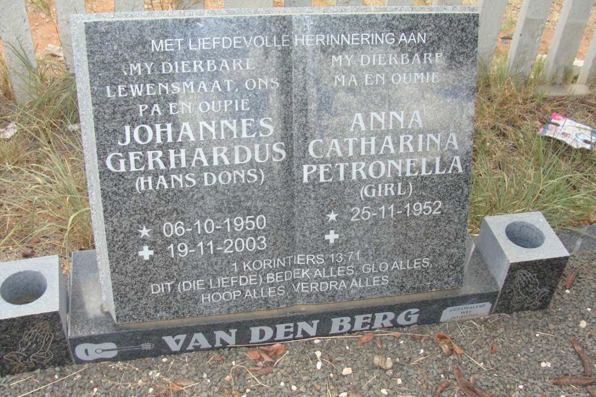 BERG Johannes Gerhardus, van den 1950-2003 &amp; Anna Catharina Petronella 1952-
