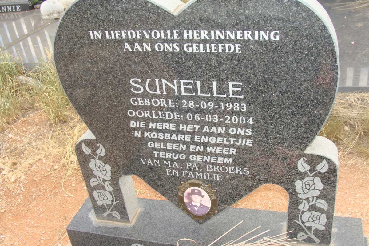 ? Sunelle 1983-2004